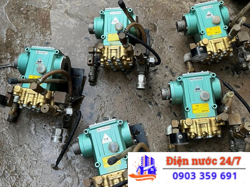 Cần mua máy bơm nước rửa xe cũ