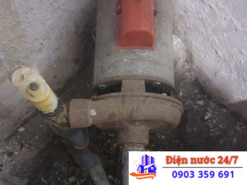 Gọi thợ sửa máy bơm nước giếng khoan 24H đến nhanh