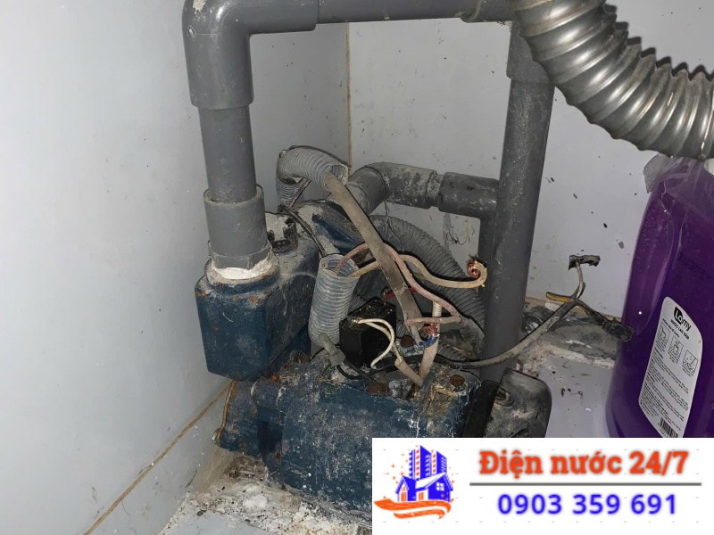 Một Số Lưu Ý Tránh “Mất Tiền Oan” Khi Gọi Thợ Sửa Máy Bơm Nước Tại Nhà