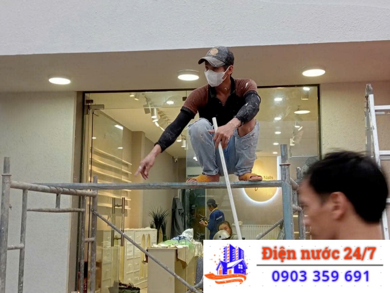 đơn vị lắp đặt, đi lại đường điện 