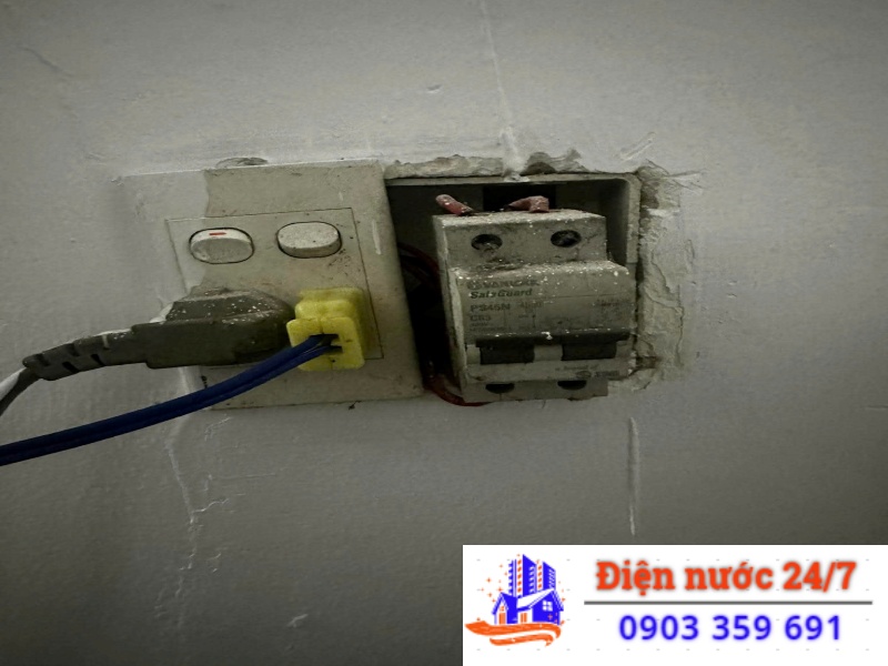 Gọi thợ sửa ổ cắm điện tại Bình Chánh