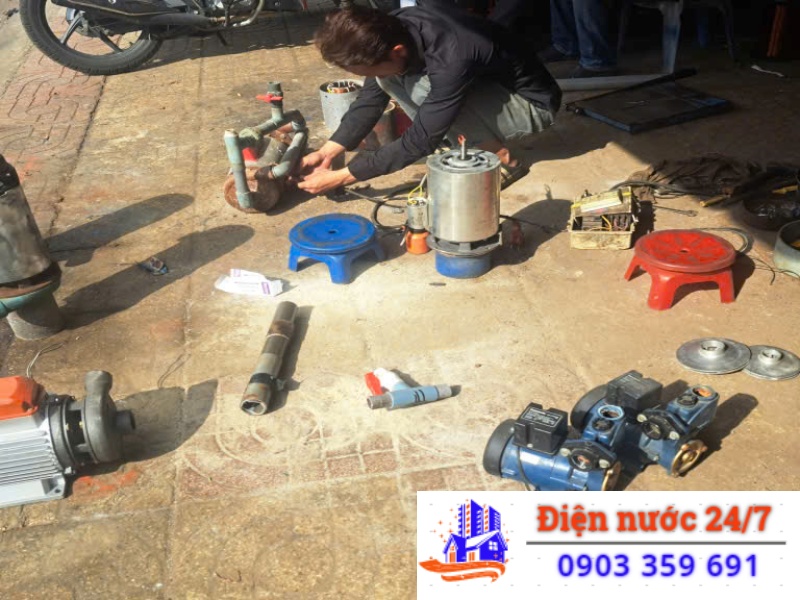 Sửa máy bơm nước chìm không hút được nước mưa, chất thải