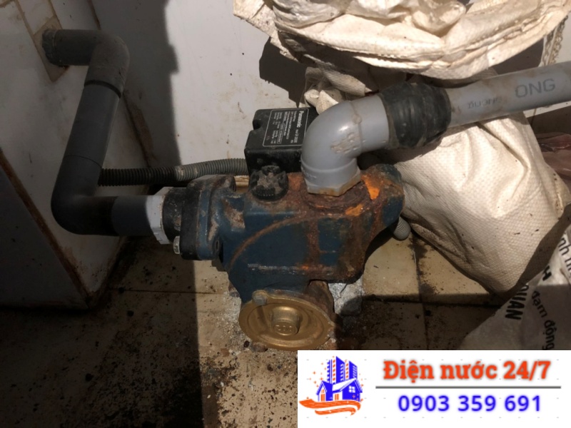 Chuyên Mua Bán, Sửa Máy Bơm Nước Tại Nhà GIÁ RẺ - TẬN TÂM