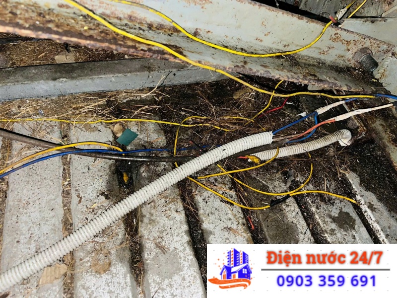  Gọi dịch vụ sửa điện tại nhà quận 12