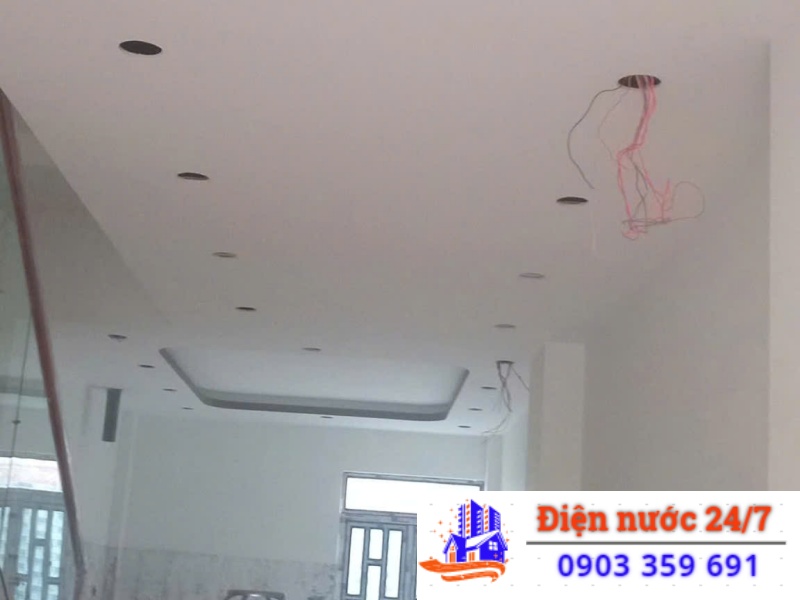 Chúng tôi chuyên nhận sửa điện tại nhà giá rẻ 24H