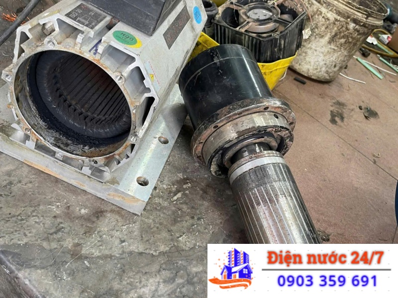Sửa máy bơm nước chìm, bơm tõm, bơm hút chất thải bị cháy motor.