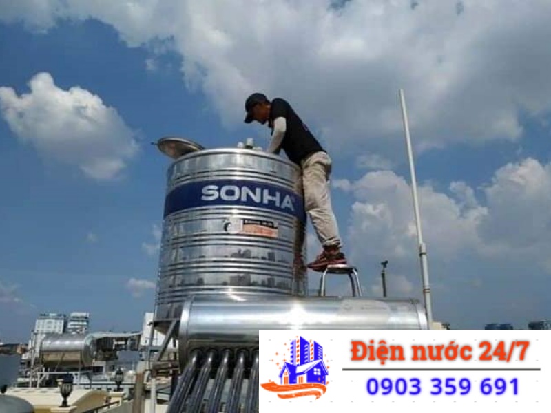 Xúc rửa, vệ sinh bồn nước – máy nước nóng  NLMT chất lượng, giá rẻ