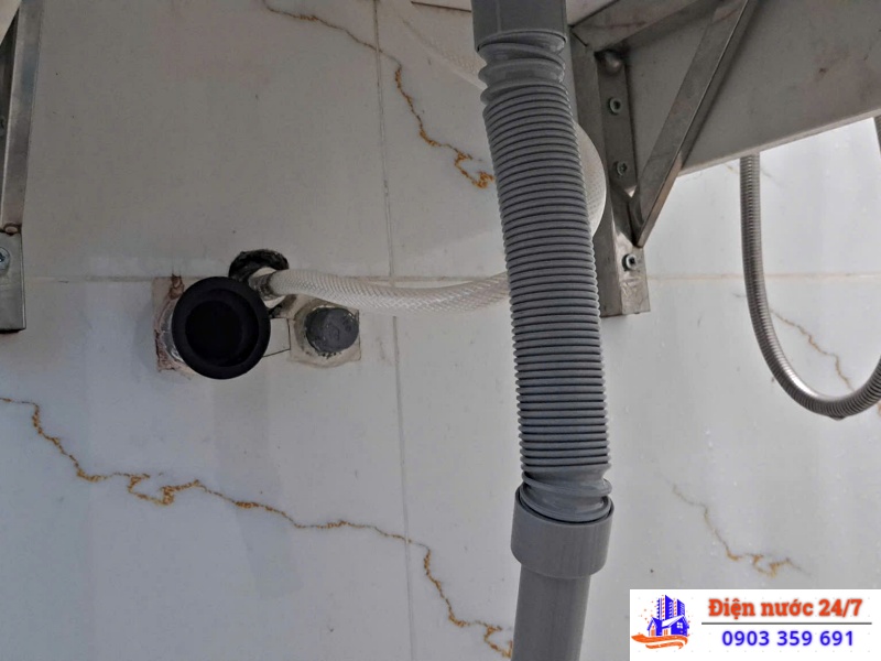 Dịch Vụ Sửa Ống Nước Bị Rò Rỉ Tại Quận 9 – NHANH CHÓNG 24H,