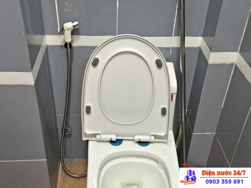 Thợ sửa, thông bồn cầu bị nghẹt tại nhà giá rẻ 24H