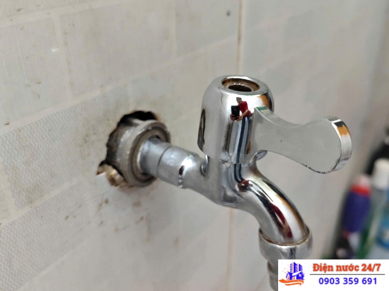 Thợ sửa vòi nước bị rò rỉ tại nhà giá rẻ