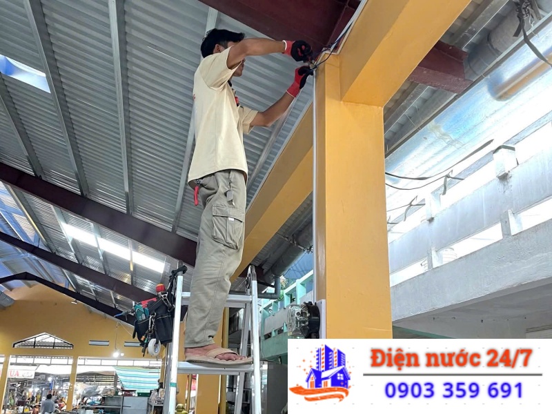 Thợ sửa điện nước tại Hóc Môn