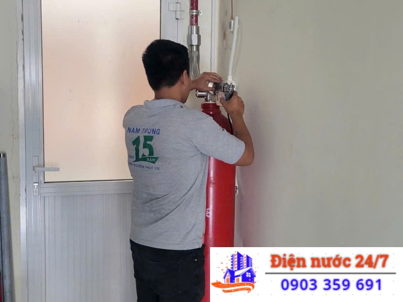 Lắp đặt & đi lại đường điện âm tường tại Hóc Môn, tính giá như thế nào?
