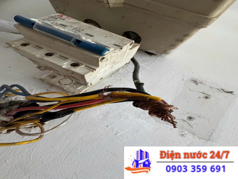 Chuyên Nhận Sửa Điện Tại Nhà Gía Rẻ - TẬN TÂM, GIÁ RẺ