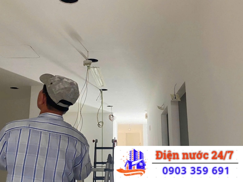 Chúng Tôi Chuyên Nhận Lịch Sửa Điện Tại Nhà – GIÁ RẺ, UY TÍN