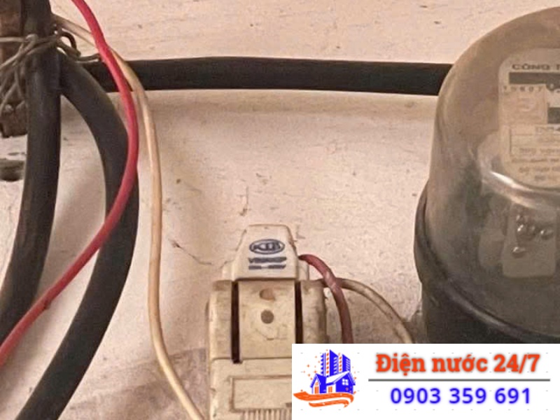 Dịch vụ sửa cầu dao điện bị cháy
