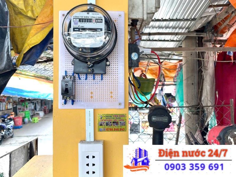 Đơn vị lắp đặt, thay ổ cắm điện mới hiệu quả, giá phải chăng.