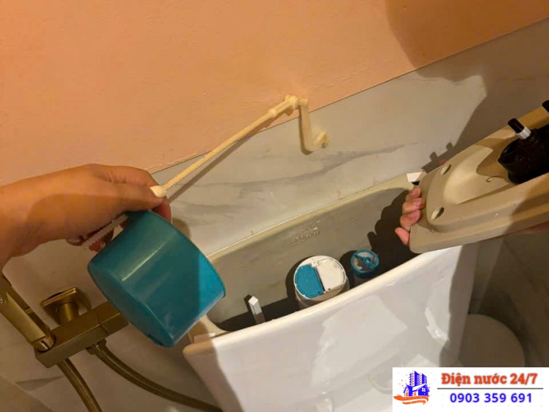 Sửa phao bồn cầu bị hỏng, tại nhà 24/24H, GIÁ RẺ