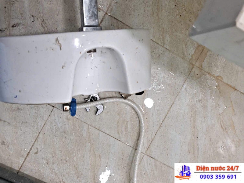 Nhận Sửa Ống Nước Rò Rỉ Tất Cả Các Khu Vực Tại Quận 2