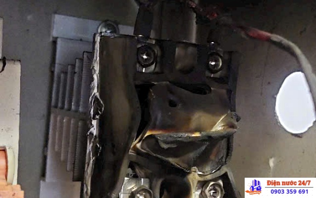 Dịch vụ sửa chập điện tại Hóc Môn giá rẻ 24H