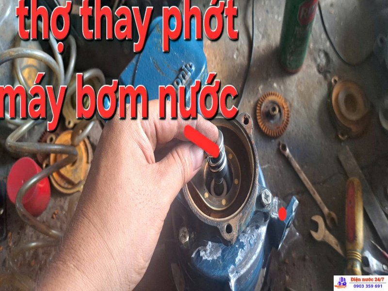 Sửa bạc đạn, thay phớt máy bom nước