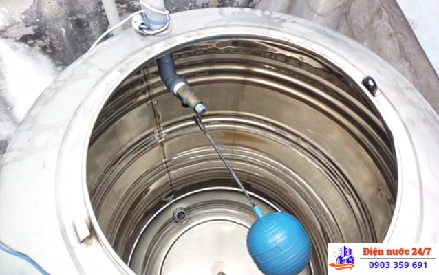 Lắp đặt phao bồn nước giá rẻ 