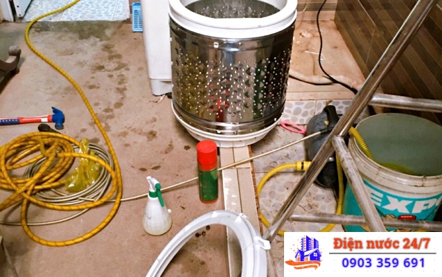 Sửa ống nước máy giặt bị rò rỉ giá bao nhiêu