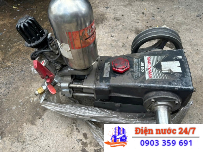 Nên chọn dòng máy bơm rửa xe phun thuốc nào phù hợp với vườn cafe diện tích 2 hecta?