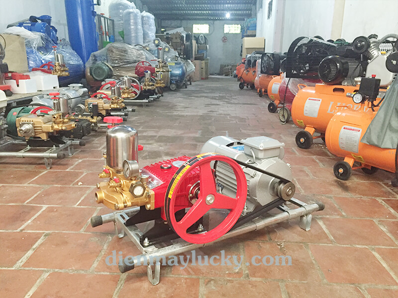 Thanh lý, thu mua máy bơm nước rửa xe củ - GIÁ TỐT